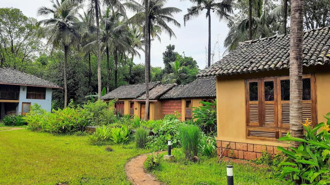 The Orchard Resort Belgaum Exterior foto